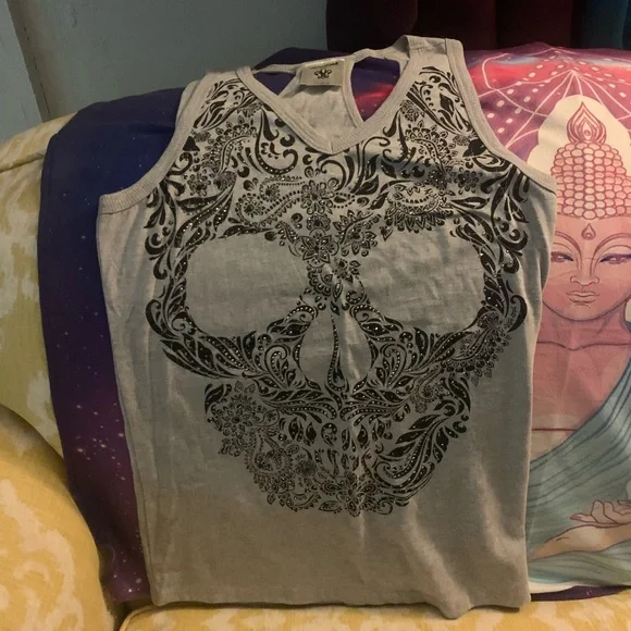 Tank - Picture 3 of 5